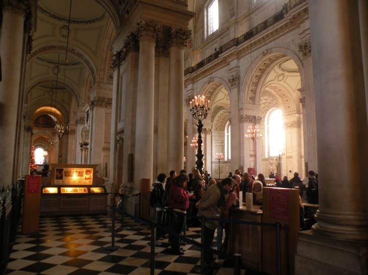  intérieur de la cathédrale St-Paul